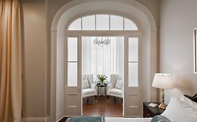 Sydney Boutique Inn & Suites